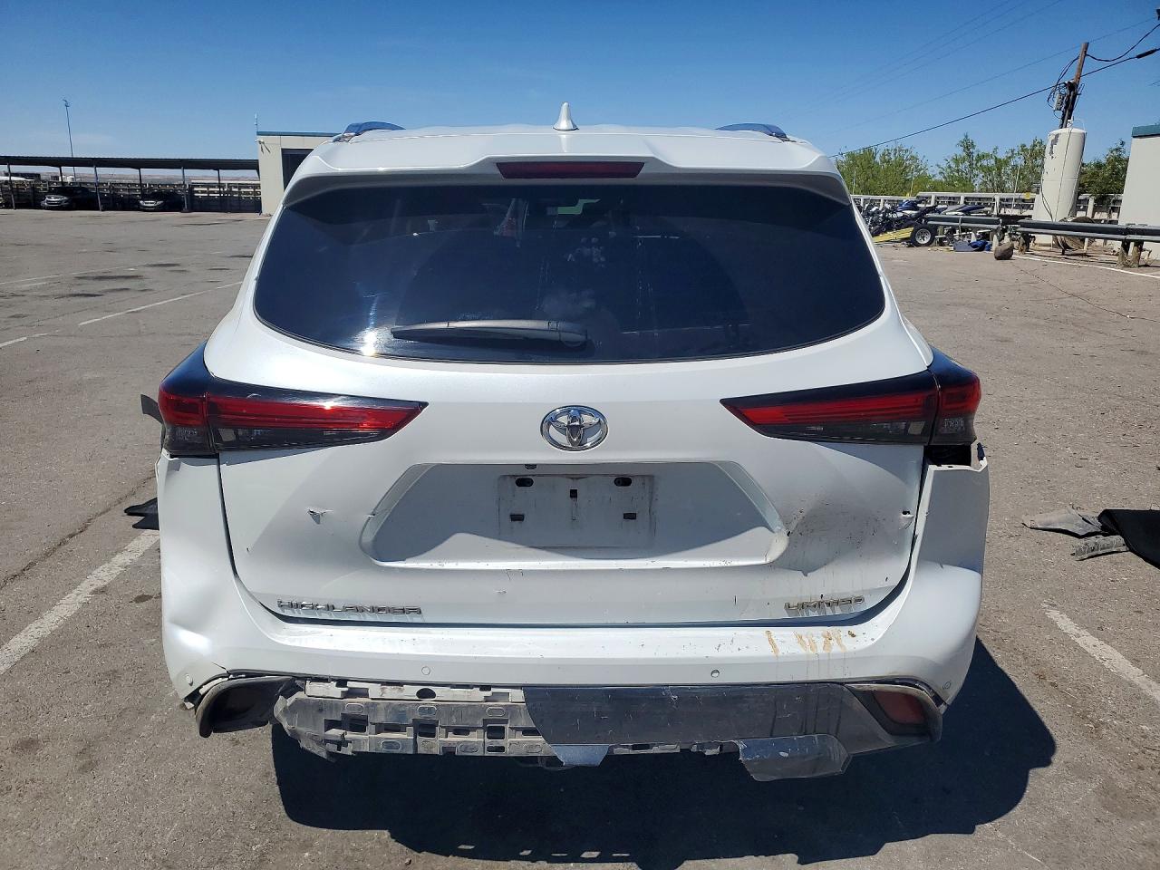 2022 TOYOTA HIGHLANDER Limited