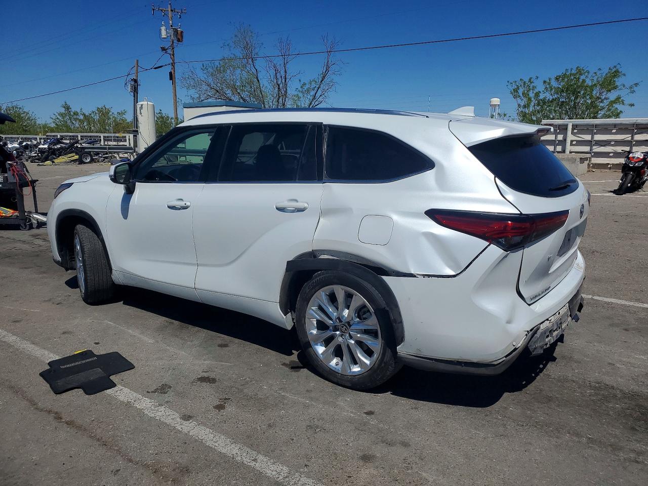 2022 TOYOTA HIGHLANDER Limited