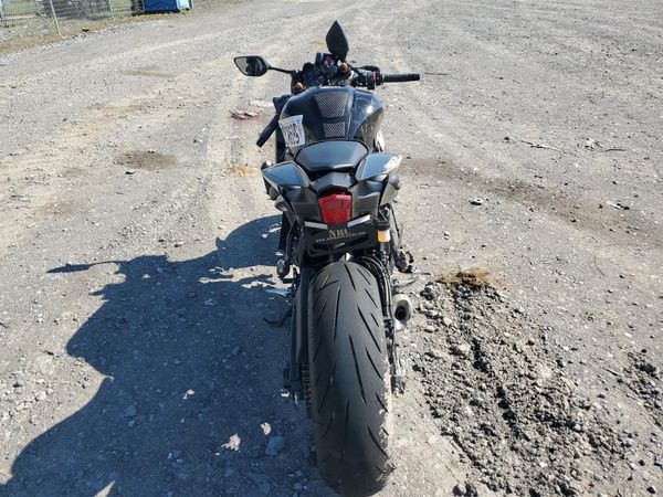 2025 YAMAHA YZFR7