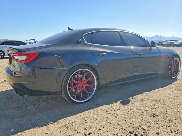 2015 MASERATI QUATTROPORTE Essence