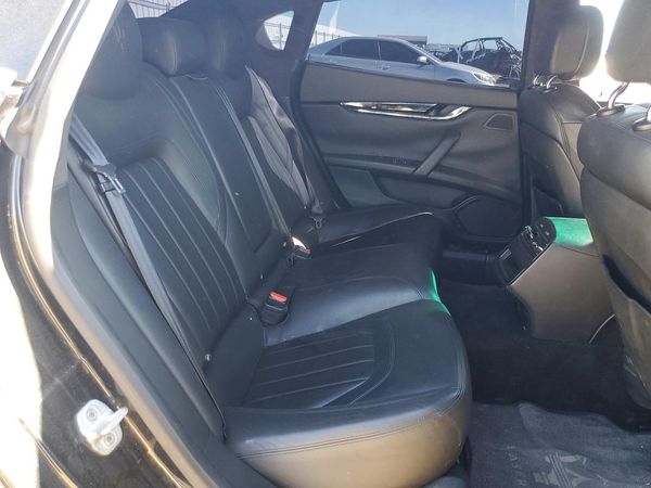 2015 MASERATI QUATTROPORTE Essence