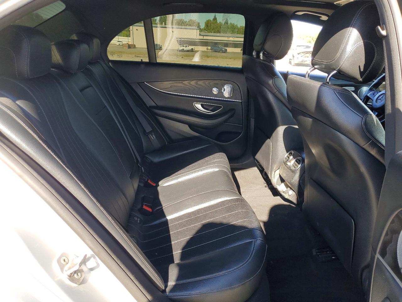 2017 MERCEDES-BENZ E E300