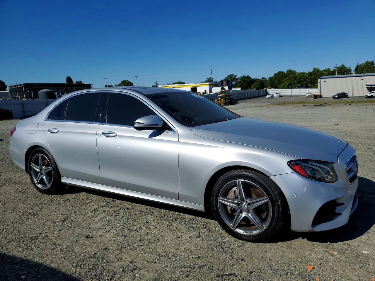 2017 MERCEDES-BENZ E E300