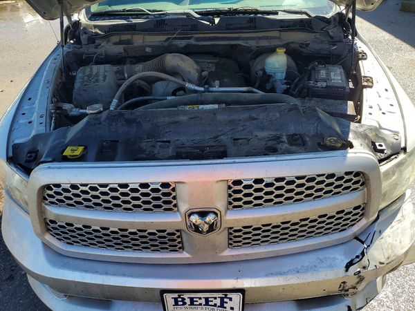 2015 RAM 1500 ST CREW CAB 4X2