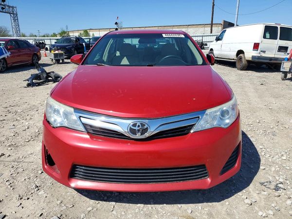 2014 TOYOTA CAMRY