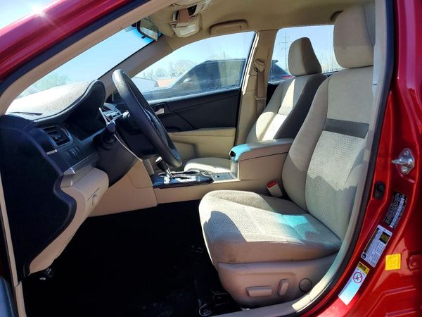2014 TOYOTA CAMRY