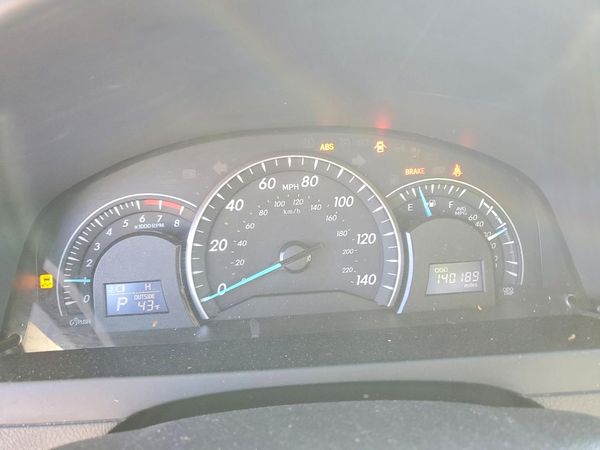 2014 TOYOTA CAMRY