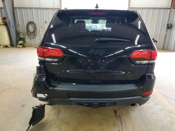 2018 JEEP GRAND CHEROKEE LAREDO 4X4