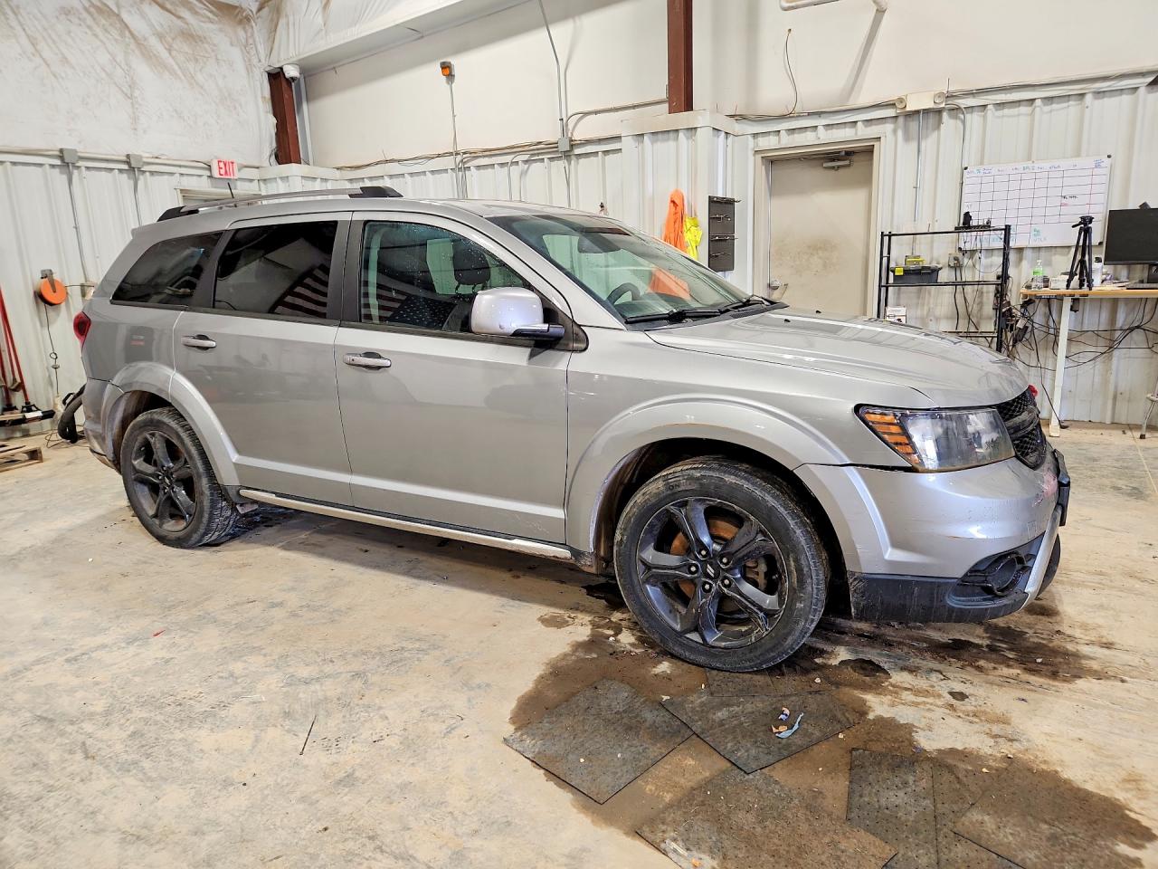 2020 DODGE JOURNEY Crossroad