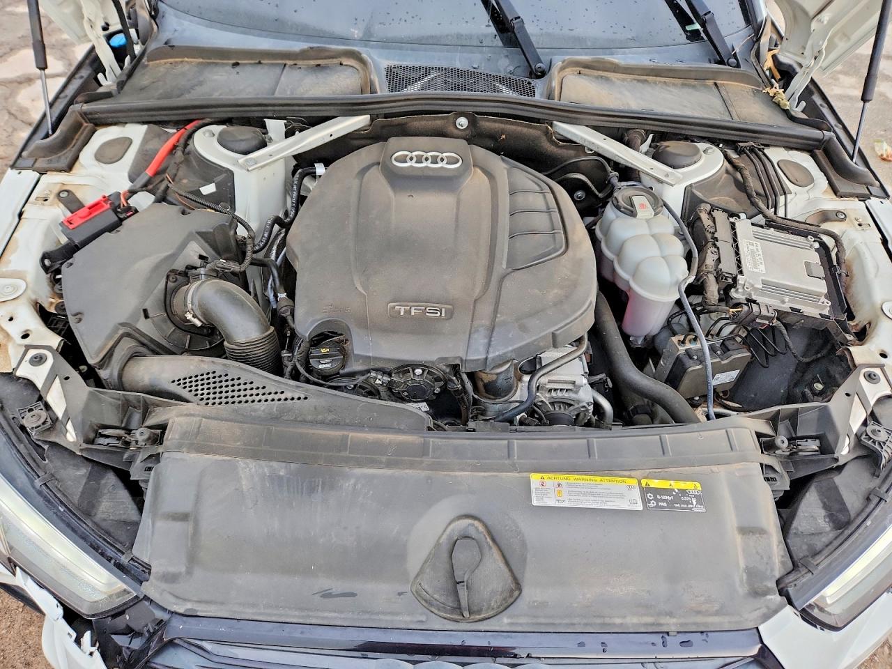 2019 AUDI A4 Premium, Titanium