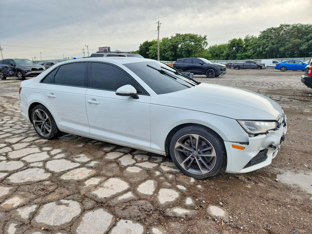 2019 AUDI A4 Premium, Titanium