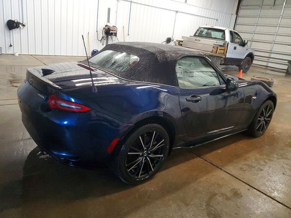 2025 MAZDA MX-5 MIATA