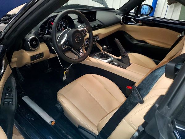 2025 MAZDA MX-5 MIATA