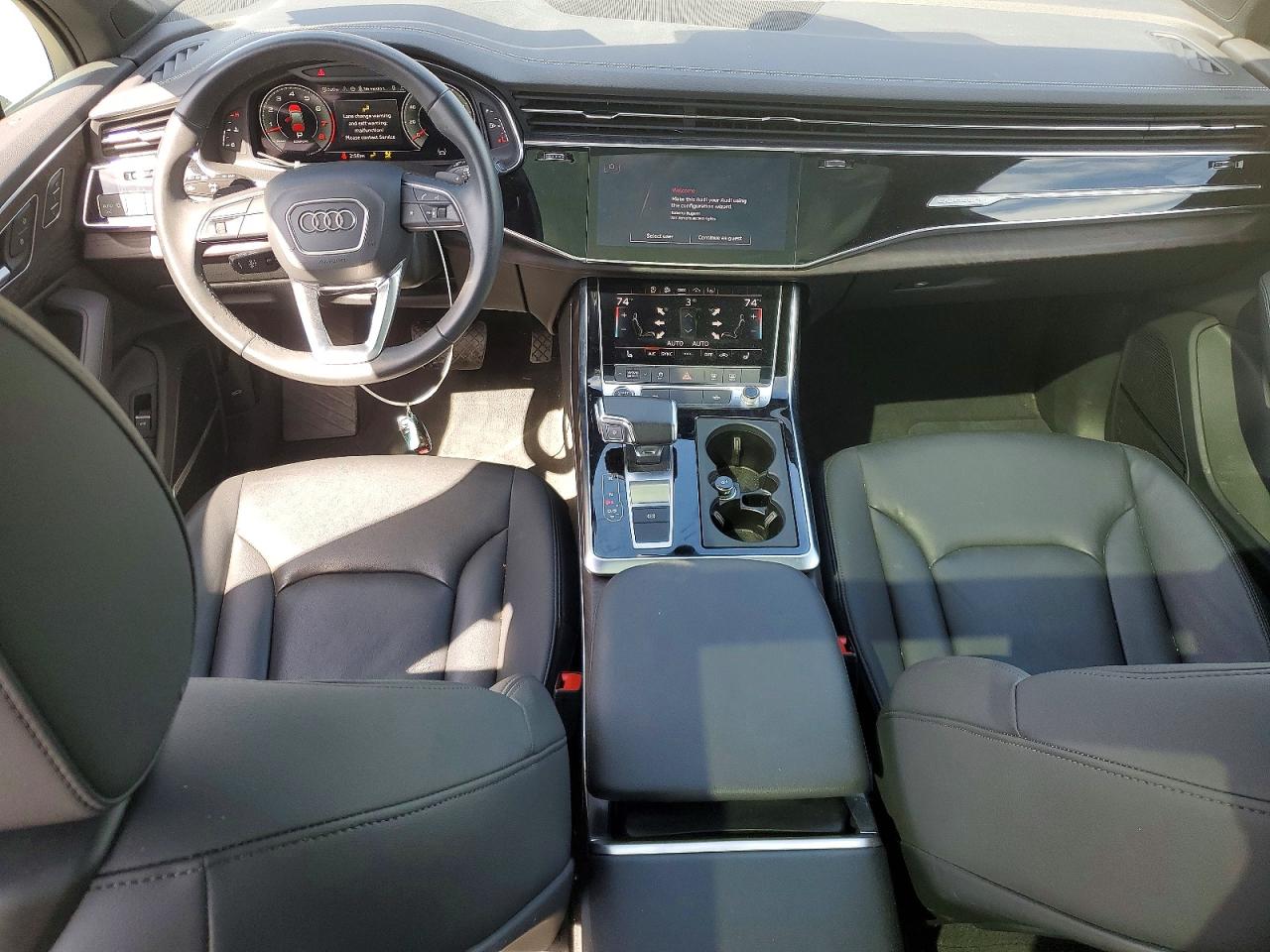2024 AUDI Q7 quattro Premium Plus