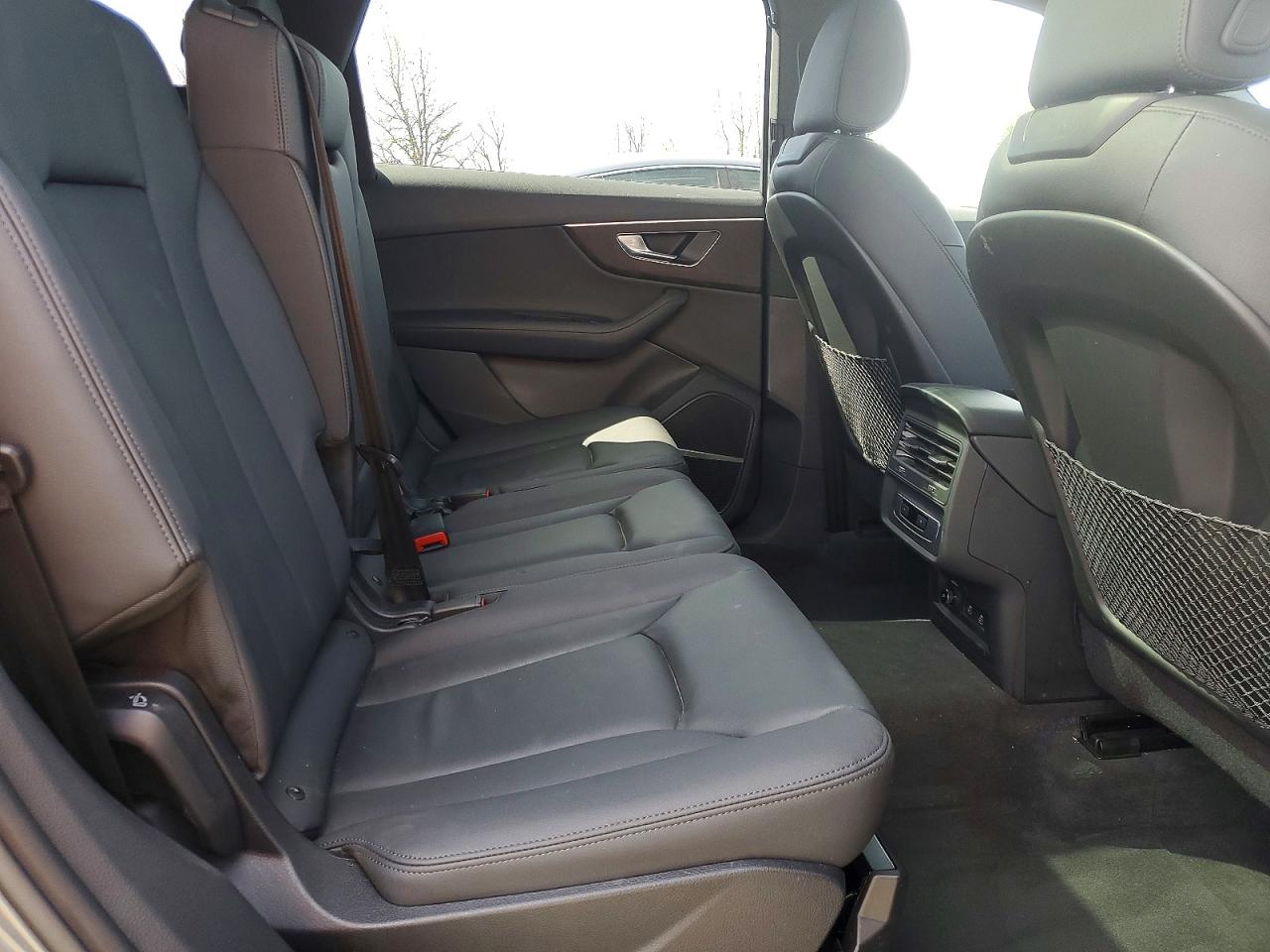 2024 AUDI Q7 quattro Premium Plus