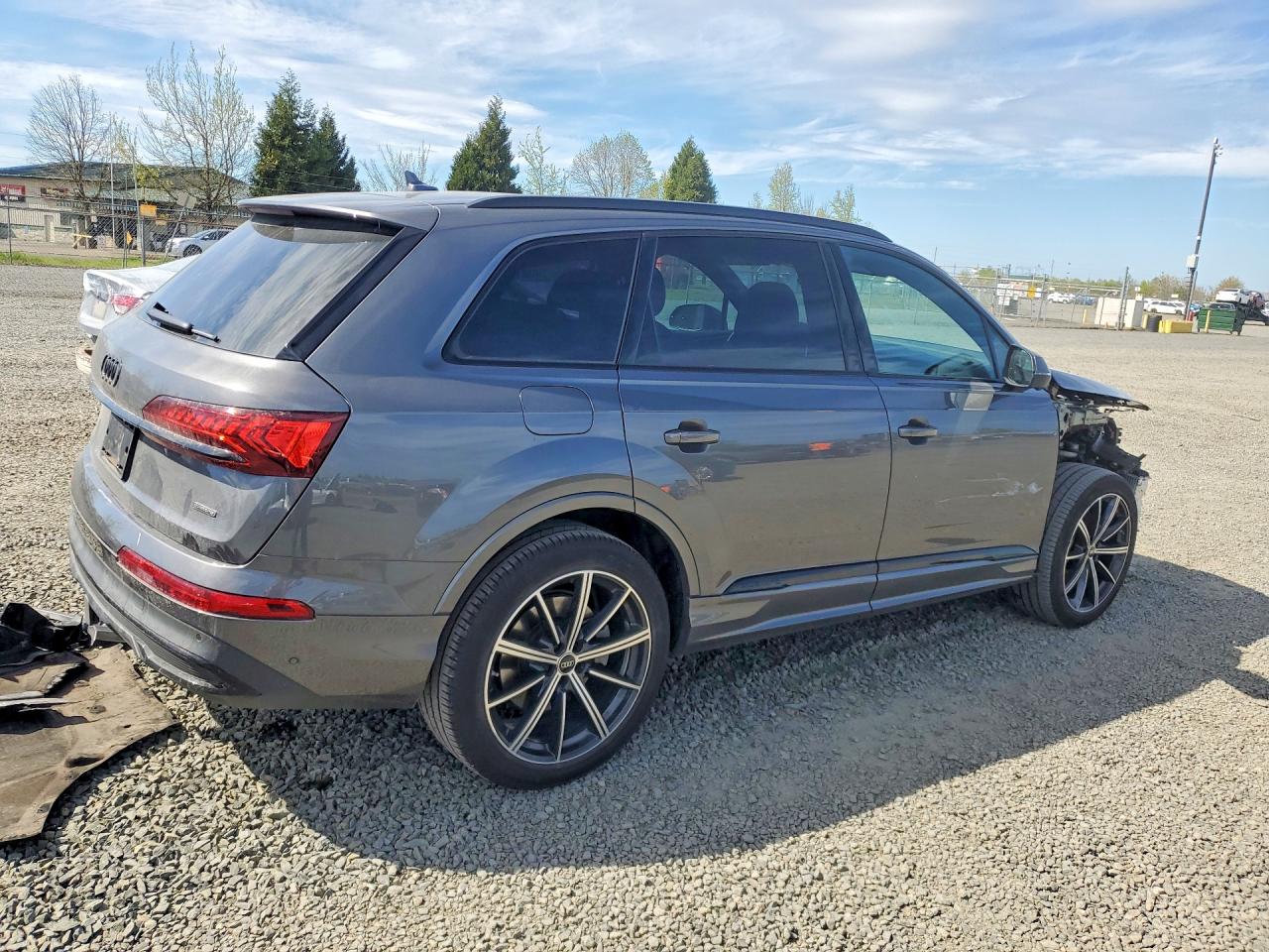 2024 AUDI Q7 quattro Premium Plus