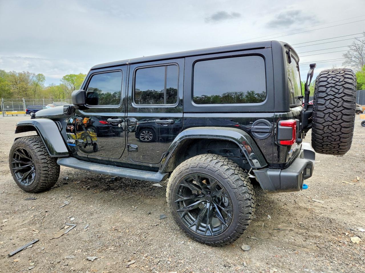 2022 JEEP WRANGLER UNLIMITED SAHARA 4XE