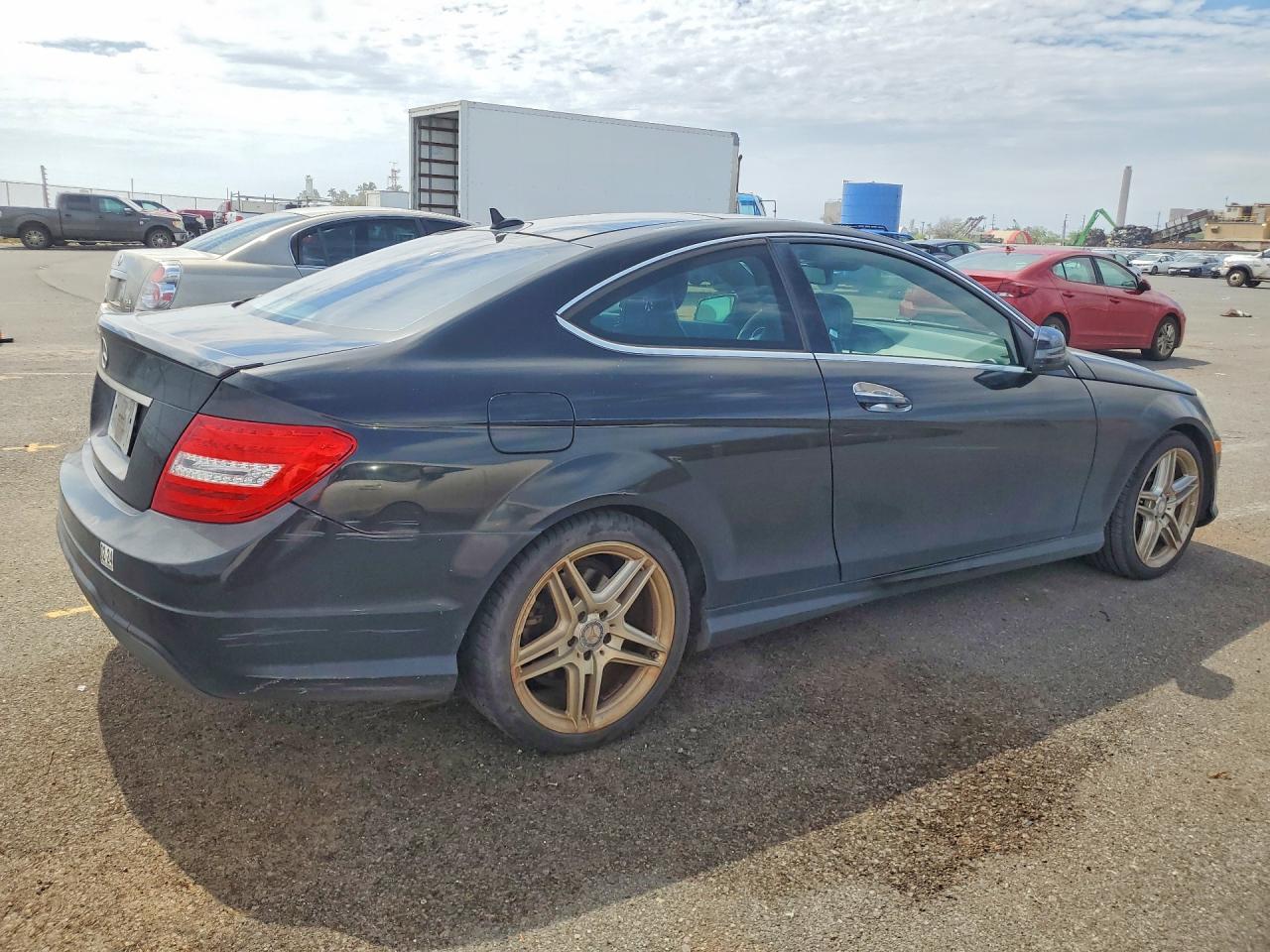 2014 MERCEDES-BENZ C C250