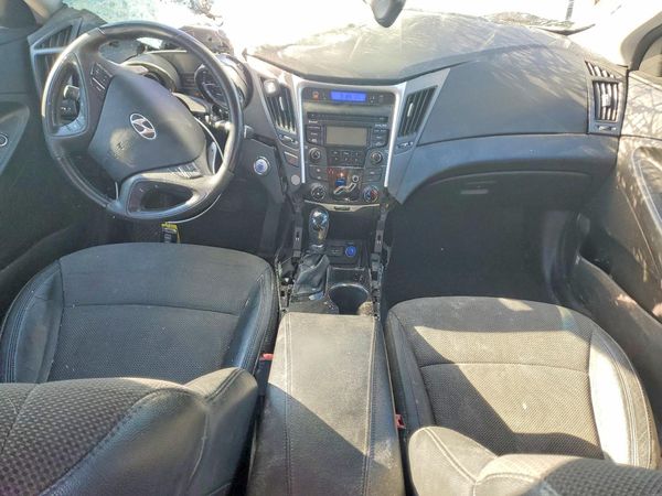 2013 HYUNDAI SONATA