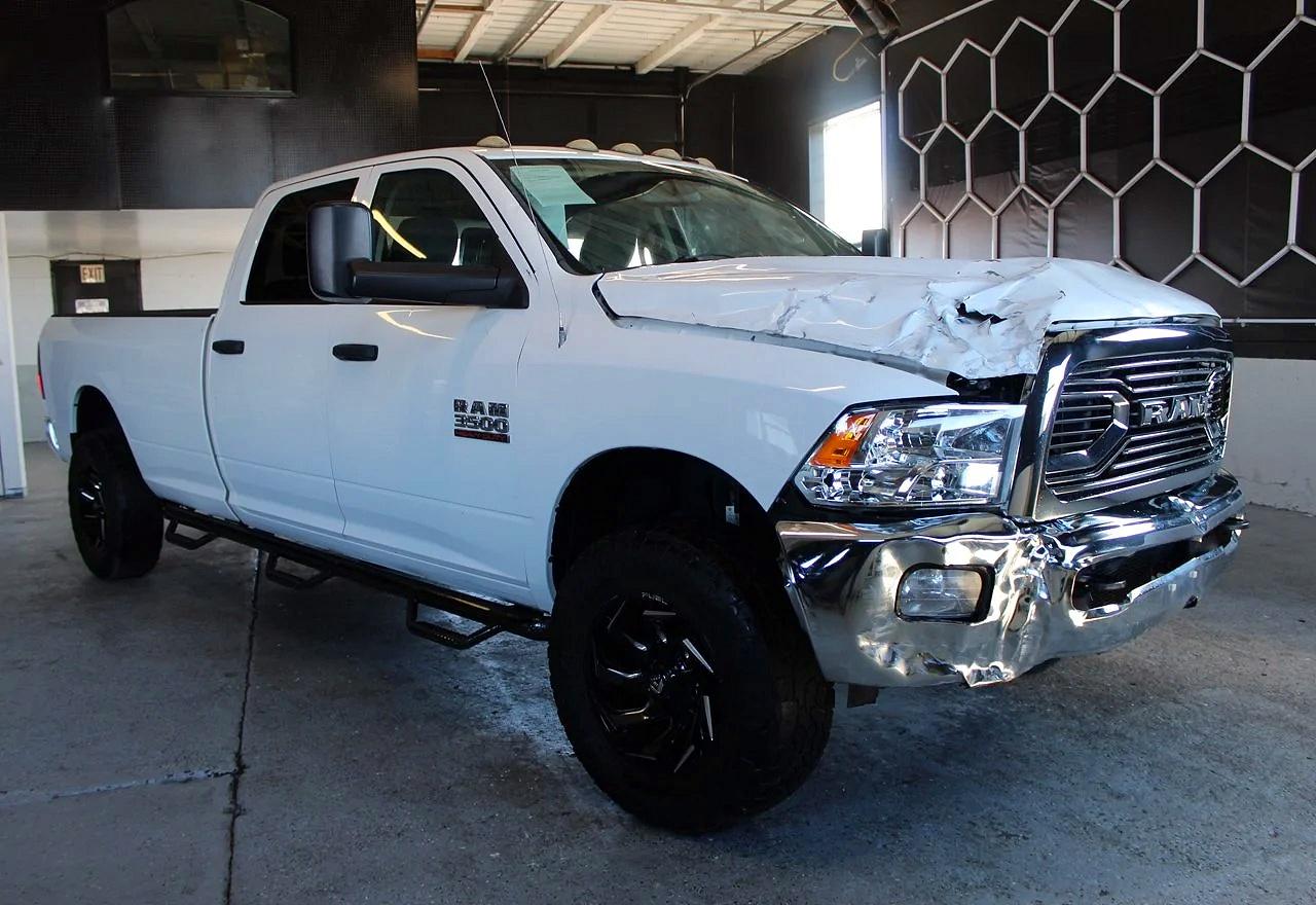 2014 RAM 3500 ST CREW CAB 4X4