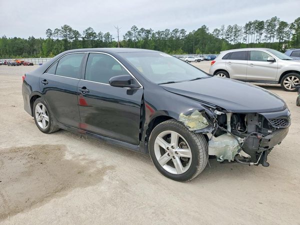 2013 TOYOTA CAMRY