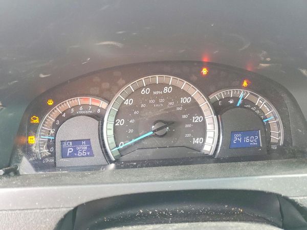 2013 TOYOTA CAMRY
