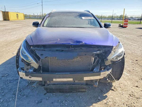 2017 INFINITI QX30