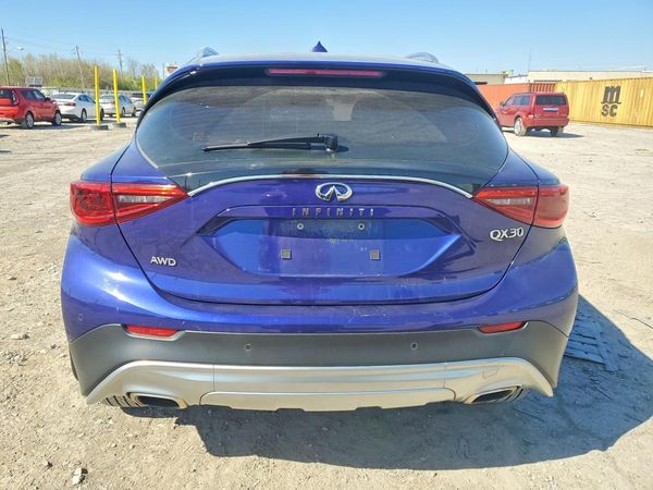 2017 INFINITI QX30