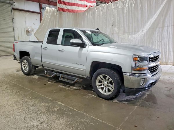 2018 CHEVROLET SILVERADO LT