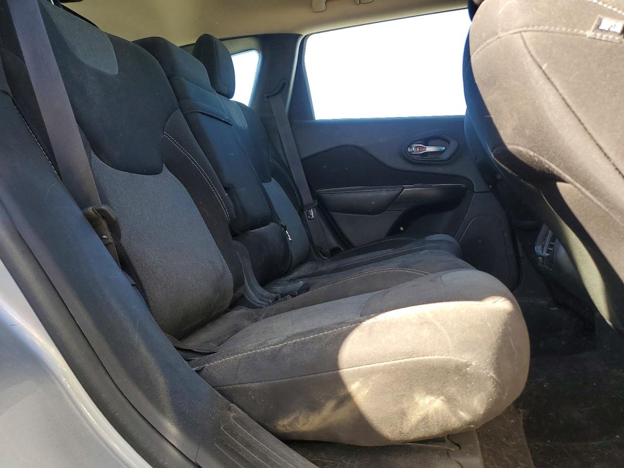 2016 JEEP CHEROKEE SPORT 4X4