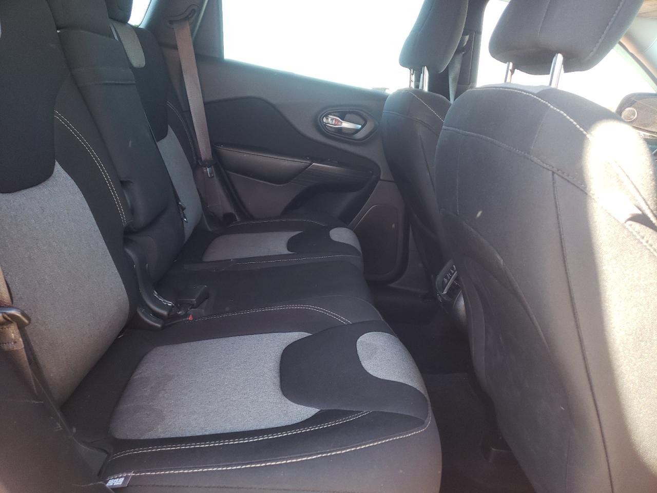 2016 JEEP CHEROKEE SPORT 4X4