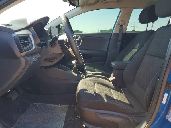 2021 KIA RIO 5-DOOR LX, S