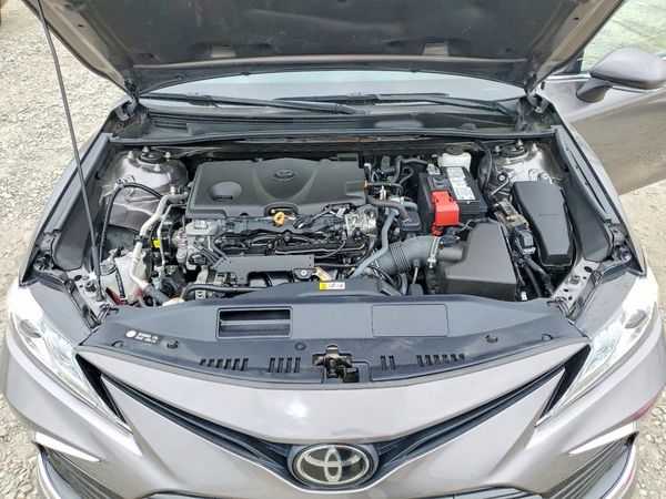 2023 TOYOTA CAMRY XLE — Engine bay