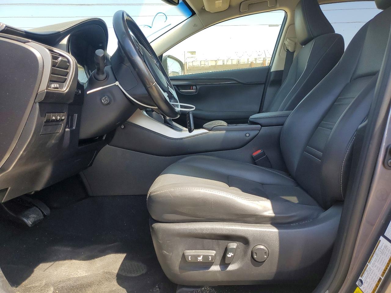 2016 LEXUS NX 200t Luxury