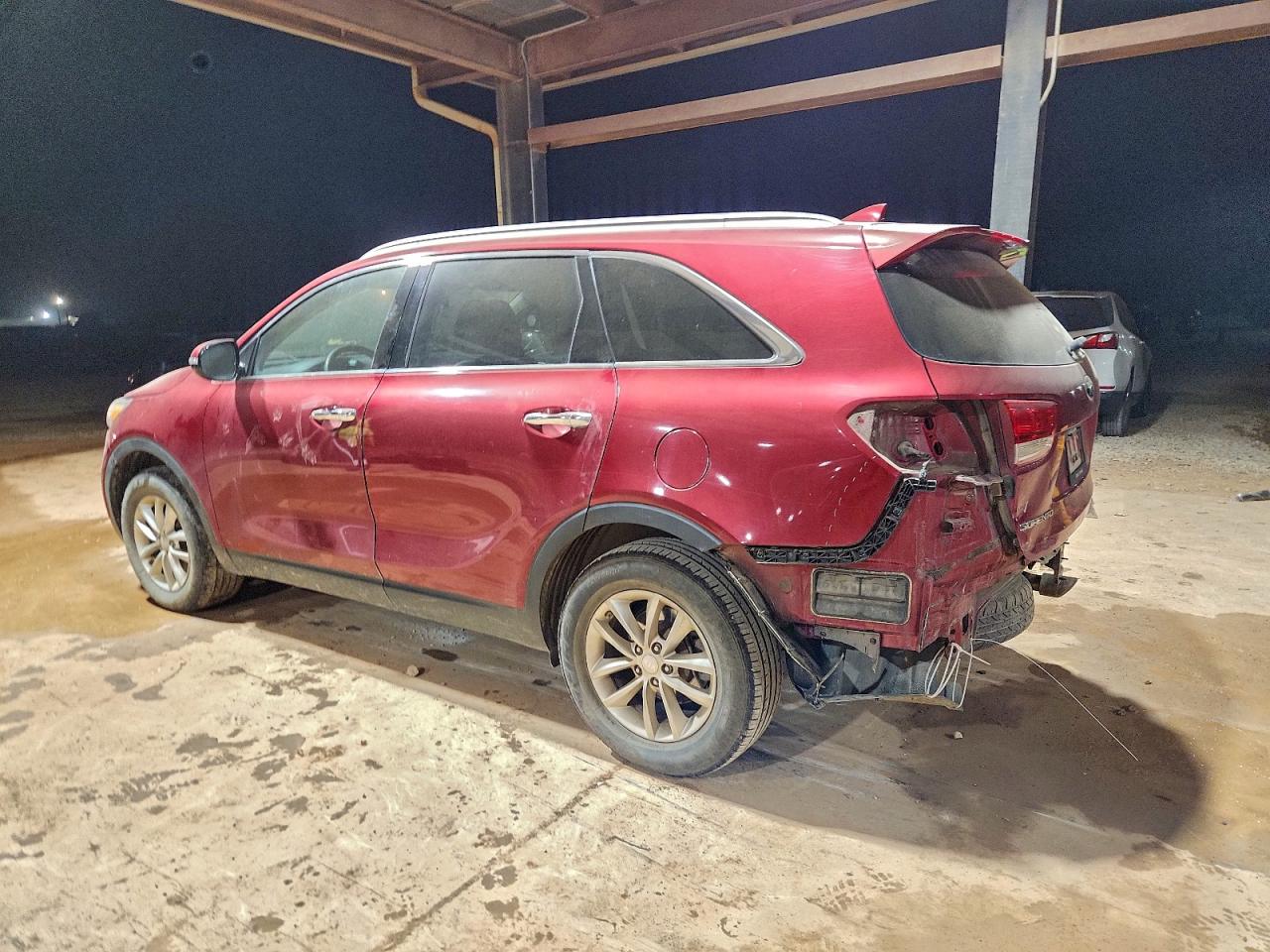 2016 KIA SORENTO L / LX