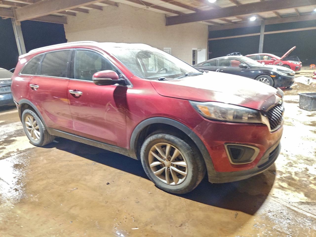2016 KIA SORENTO L / LX