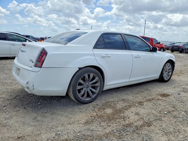 2014 CHRYSLER 300