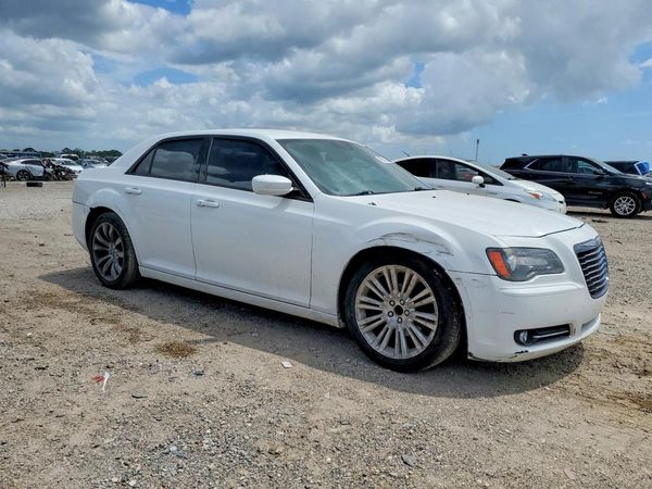 2014 CHRYSLER 300