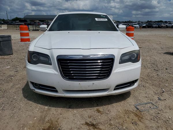 2014 CHRYSLER 300