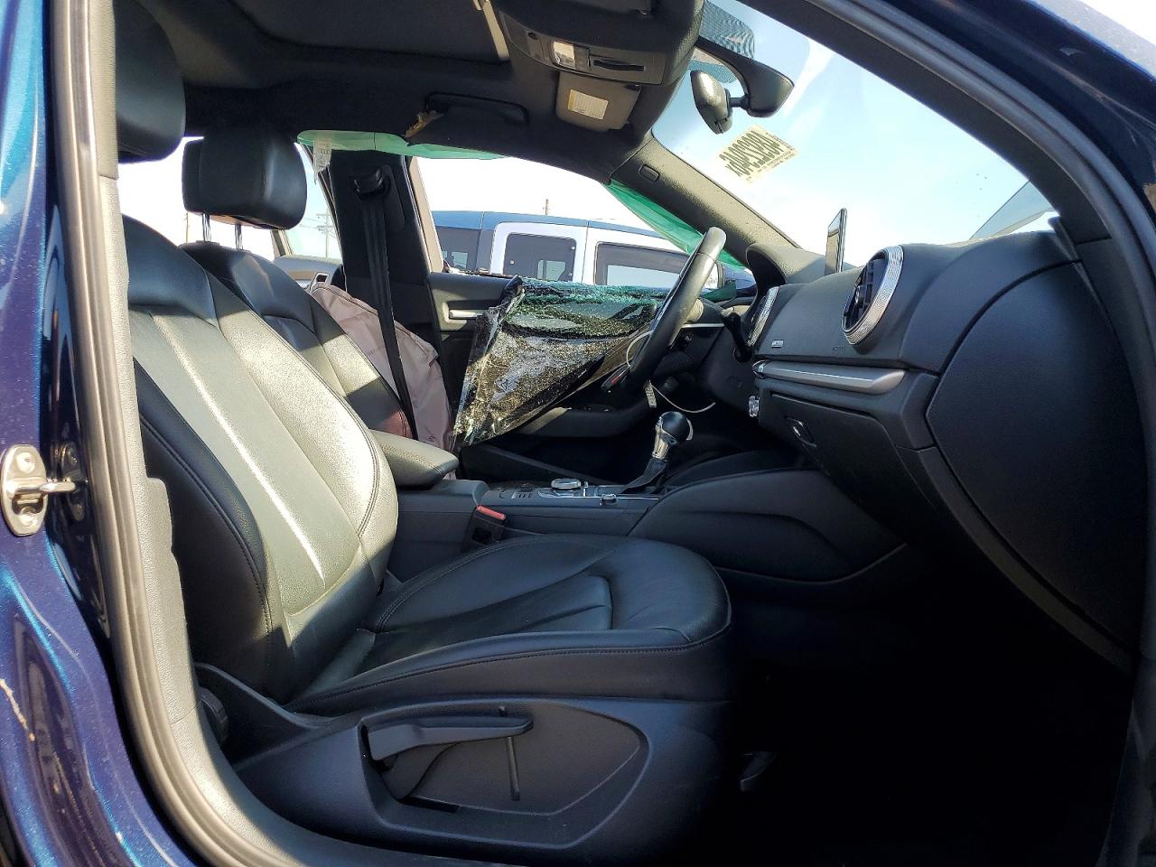 2019 AUDI A3 Premium, Titanium