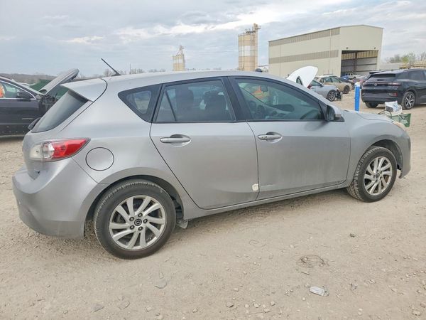 2013 MAZDA 3 Touring/GS