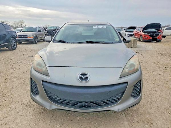 2013 MAZDA 3 Touring/GS