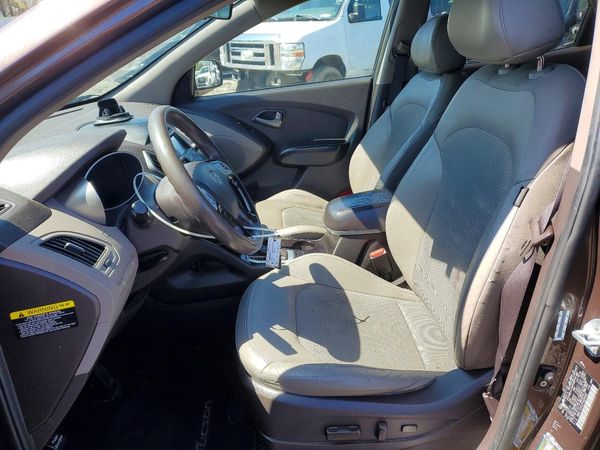 2015 HYUNDAI TUCSON GL (Middle-Low)