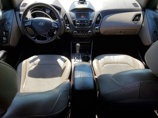 2015 HYUNDAI TUCSON GL (Middle-Low)