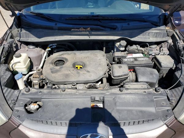 2015 HYUNDAI TUCSON GL (Middle-Low)