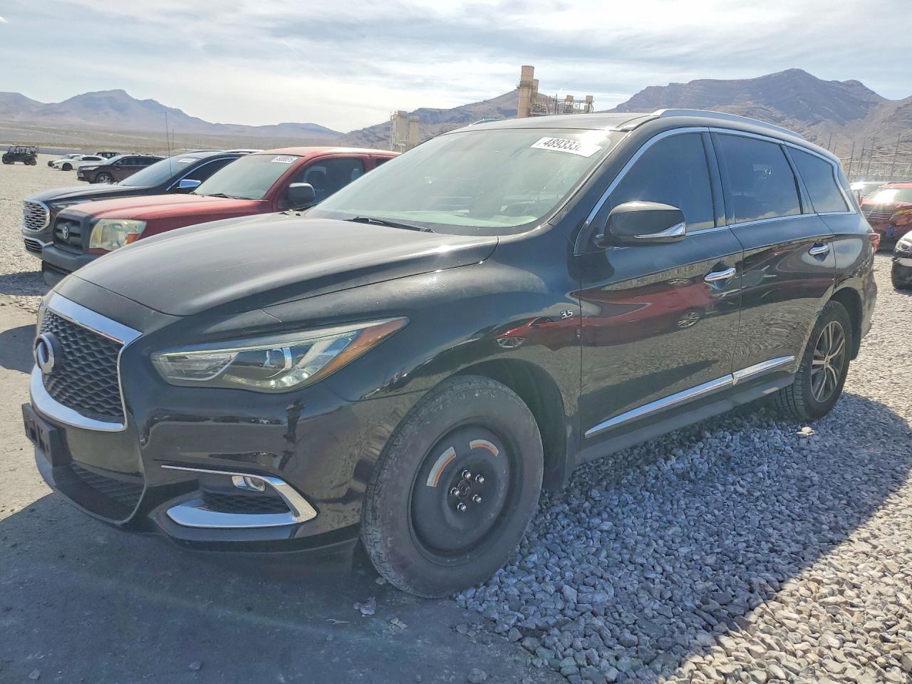 2017 INFINITI QX60 — Front 3/4