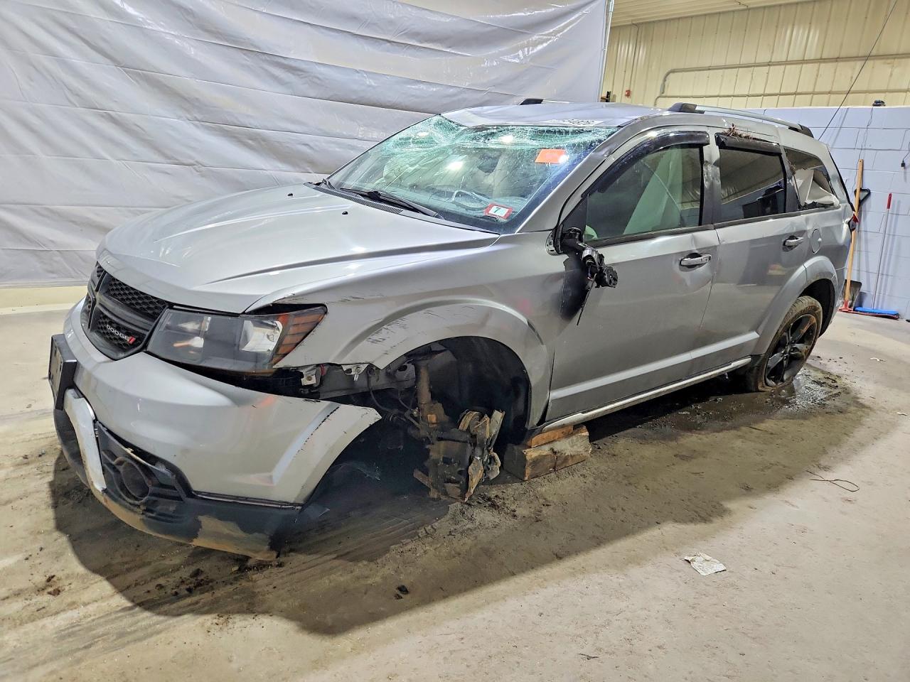 2019 DODGE JOURNEY Crossroad