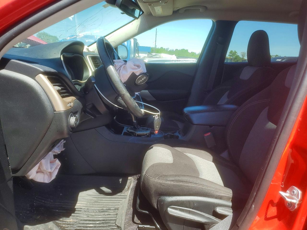 2018 JEEP CHEROKEE LATITUDE FWD