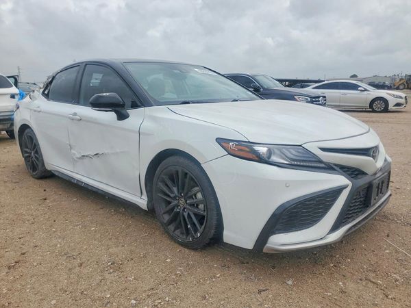 2021 TOYOTA CAMRY