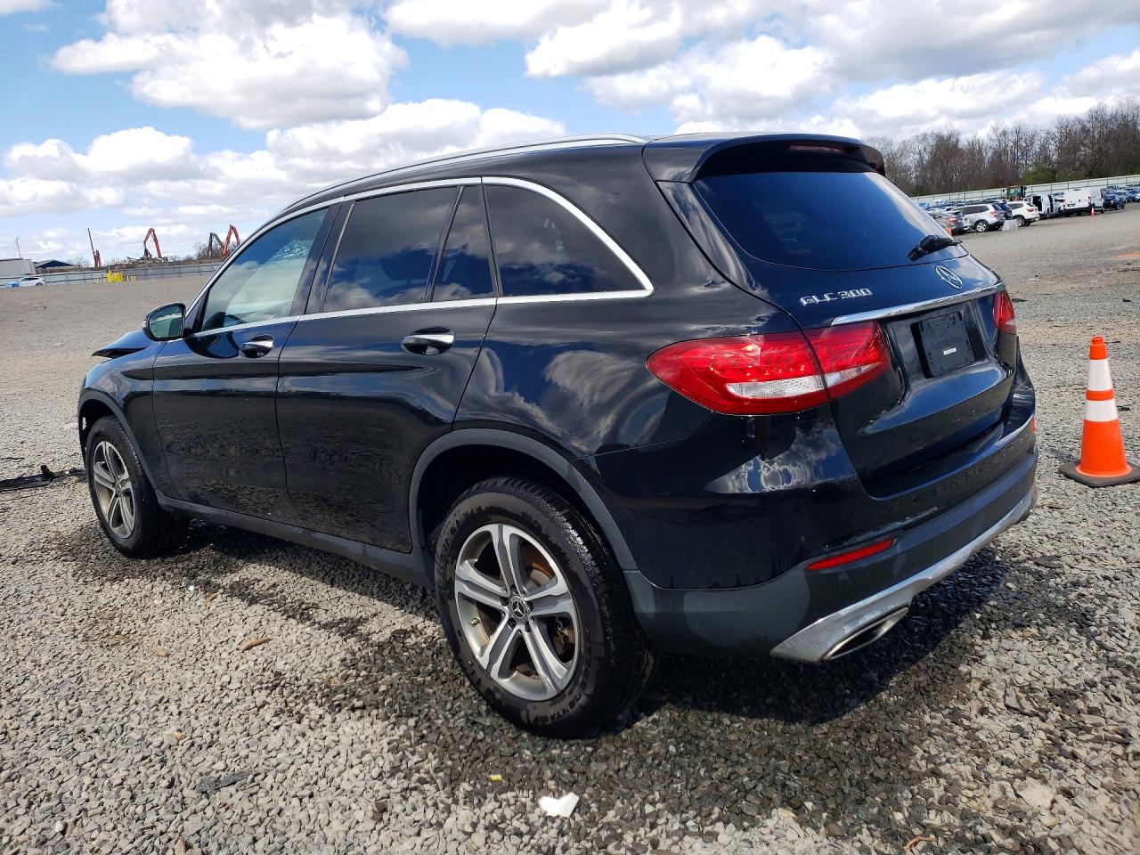 2018 MERCEDES-BENZ GLC GLC 300-4M